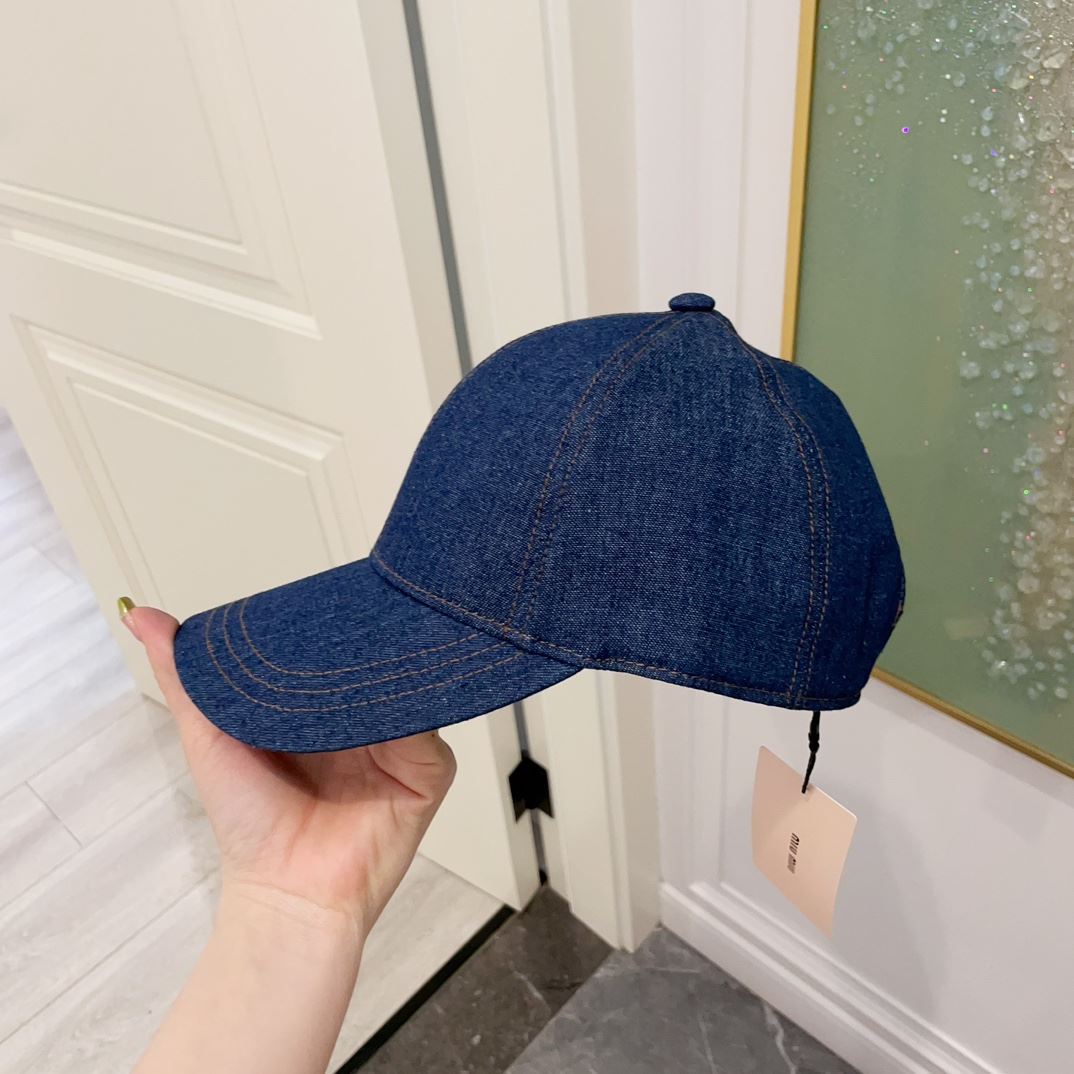 Miu Miu Caps